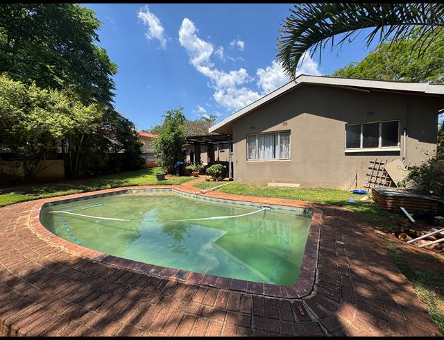 4 BEDROOM HOUSE FOR SALE IN BARBERTON